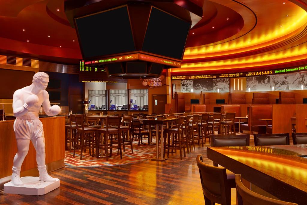 Elegant restaurant table for a casino hotel weekend